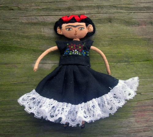 Mini Frida in black